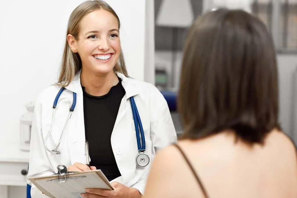 Может ли быть лучшей медицинская страховка в Испании? DKV Top Health - C1 Broker