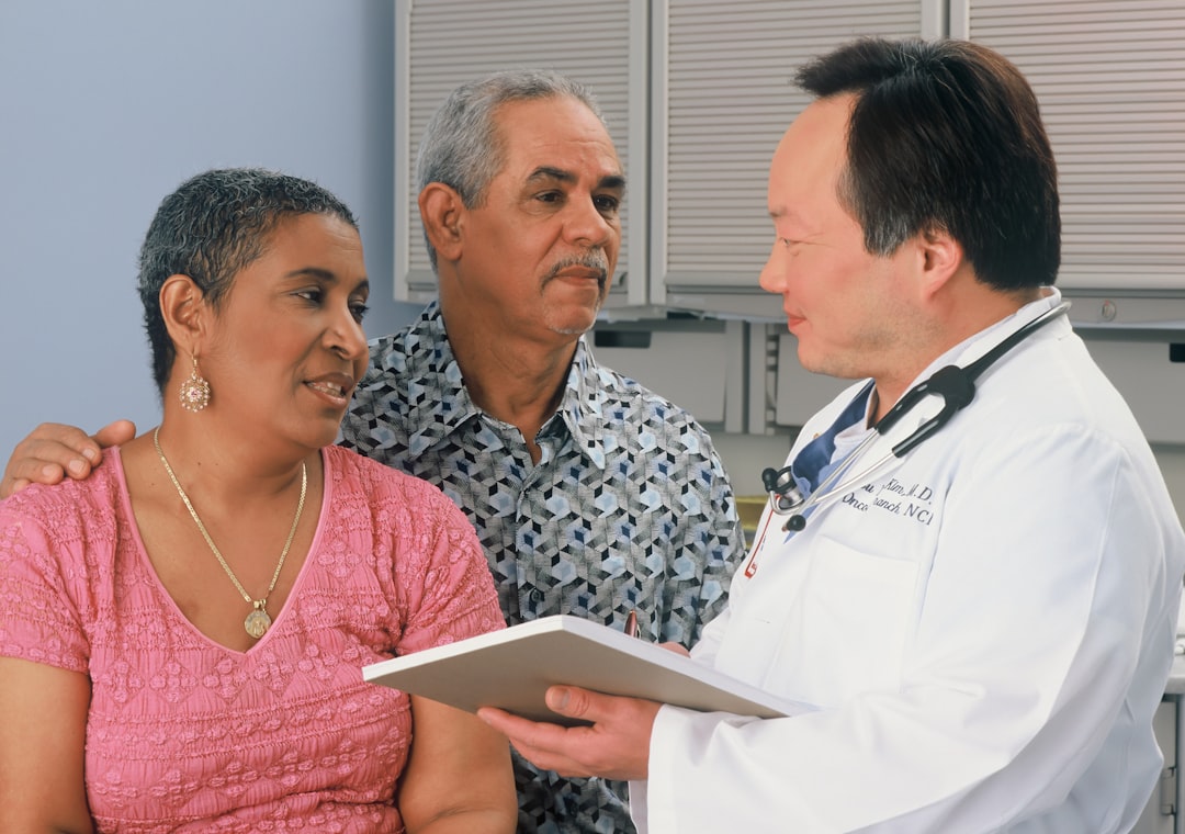 Private medical consultation for expats with health insurance in Spain